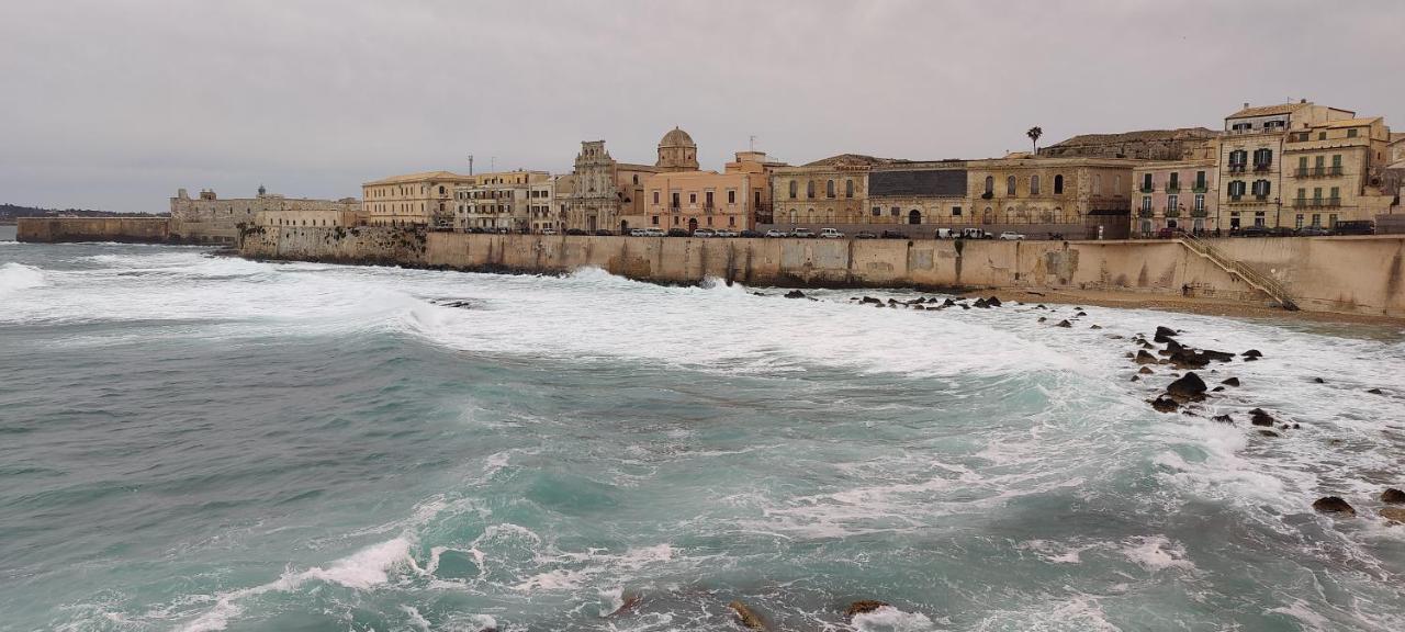 Апартаменты Ortigia Porta Del Mare Сиракузы Экстерьер фото